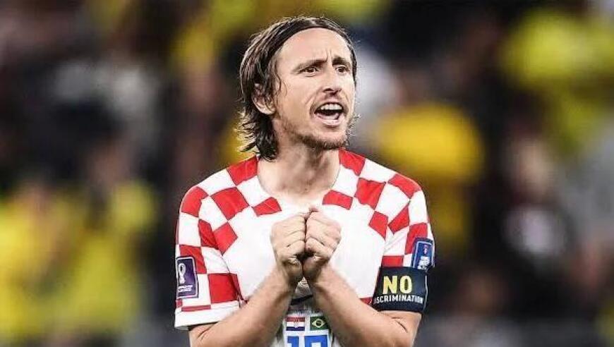 詹姆斯复出湖人却遭三连败，防守崩盘，阵容恐需调整