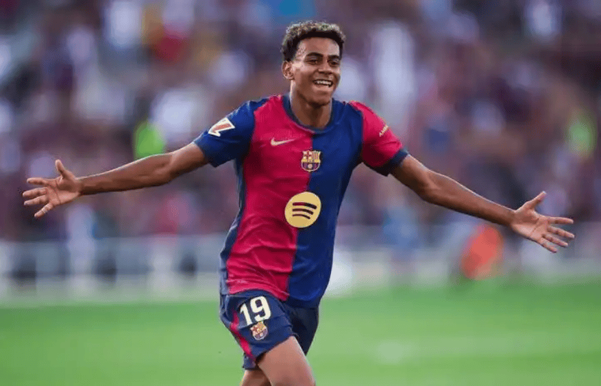 2中超-韩佳奇两送礼法比奥造绝平球 10人国安2-2申花