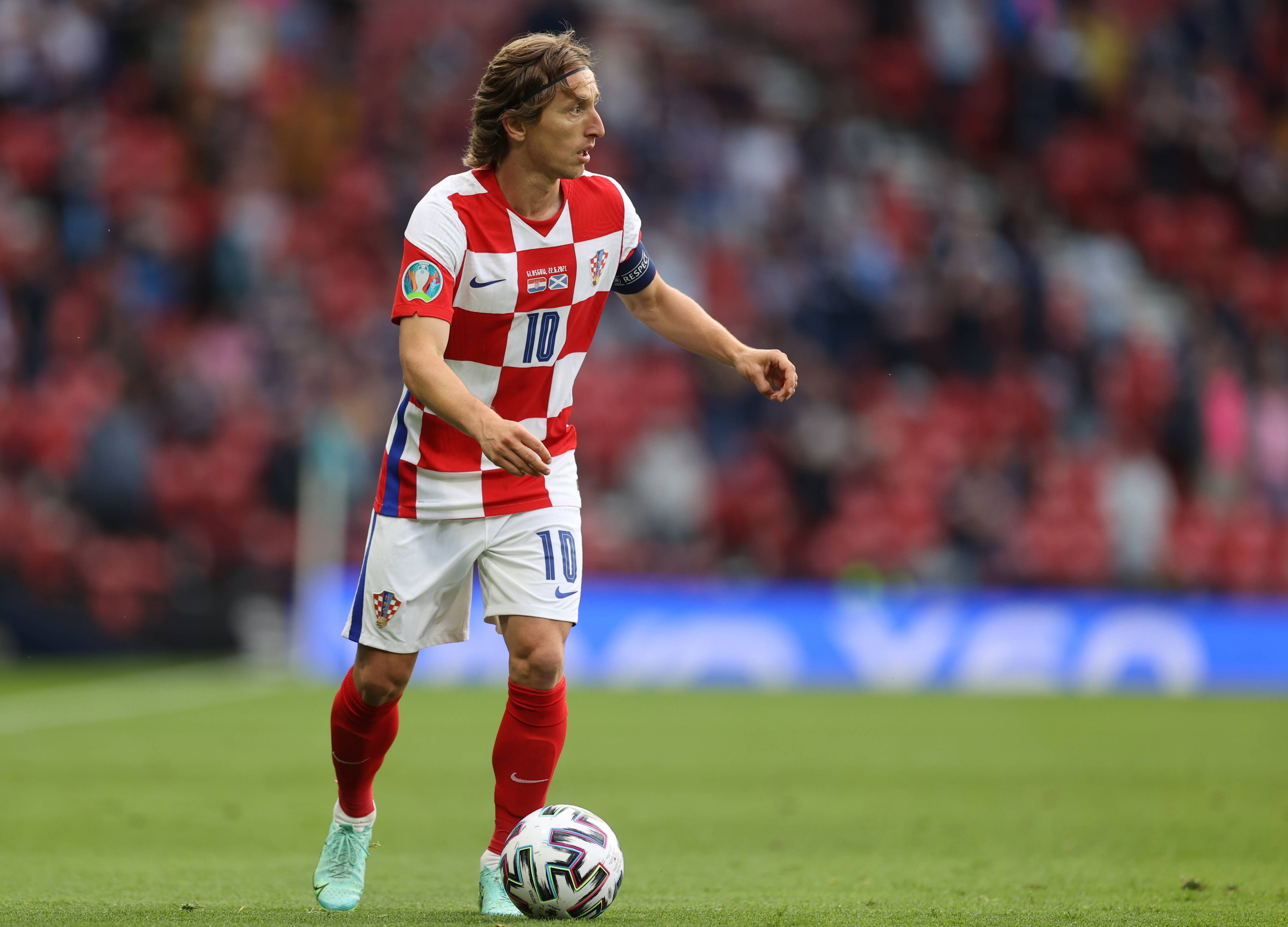 意甲｜皆是让二追三戏码 米兰双雄逆转险胜