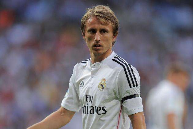 马杜埃凯vs布鲁日全场数据：射门4次进2球，成功过人3次