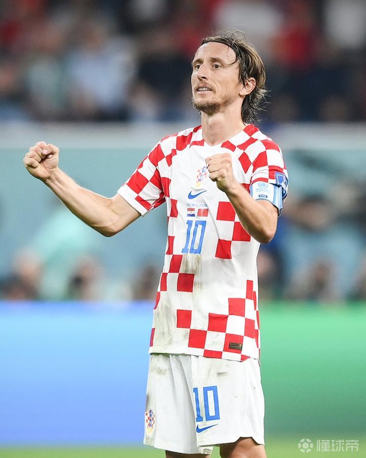 德扑情绪复盘：为何人只记住输的那一手？（德扑心理复盘：为什么你只对输掉的一手念念不忘？）